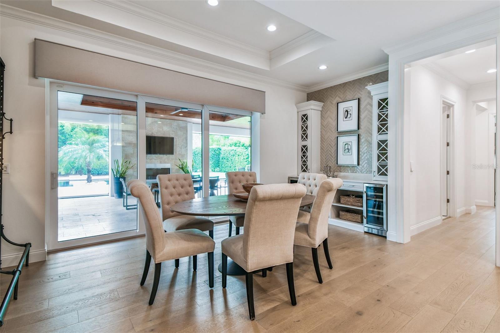 Image 24 of 100 For 8515 Loch Drive