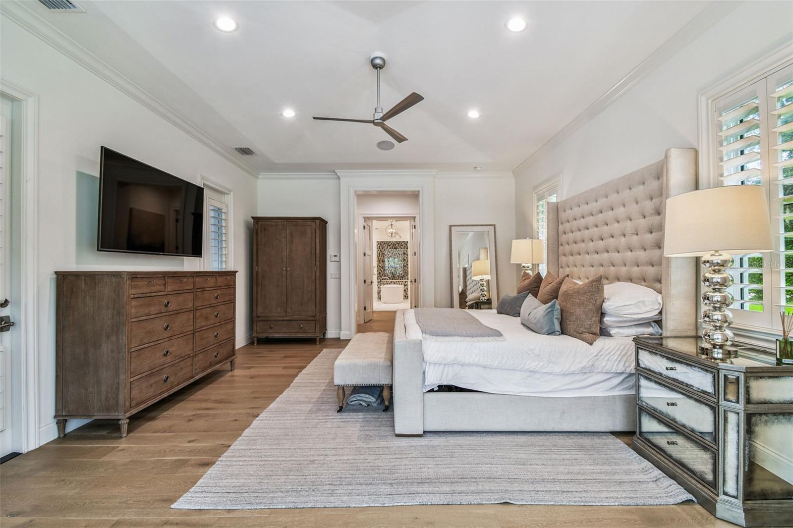 Image 34 of 100 For 8515 Loch Drive