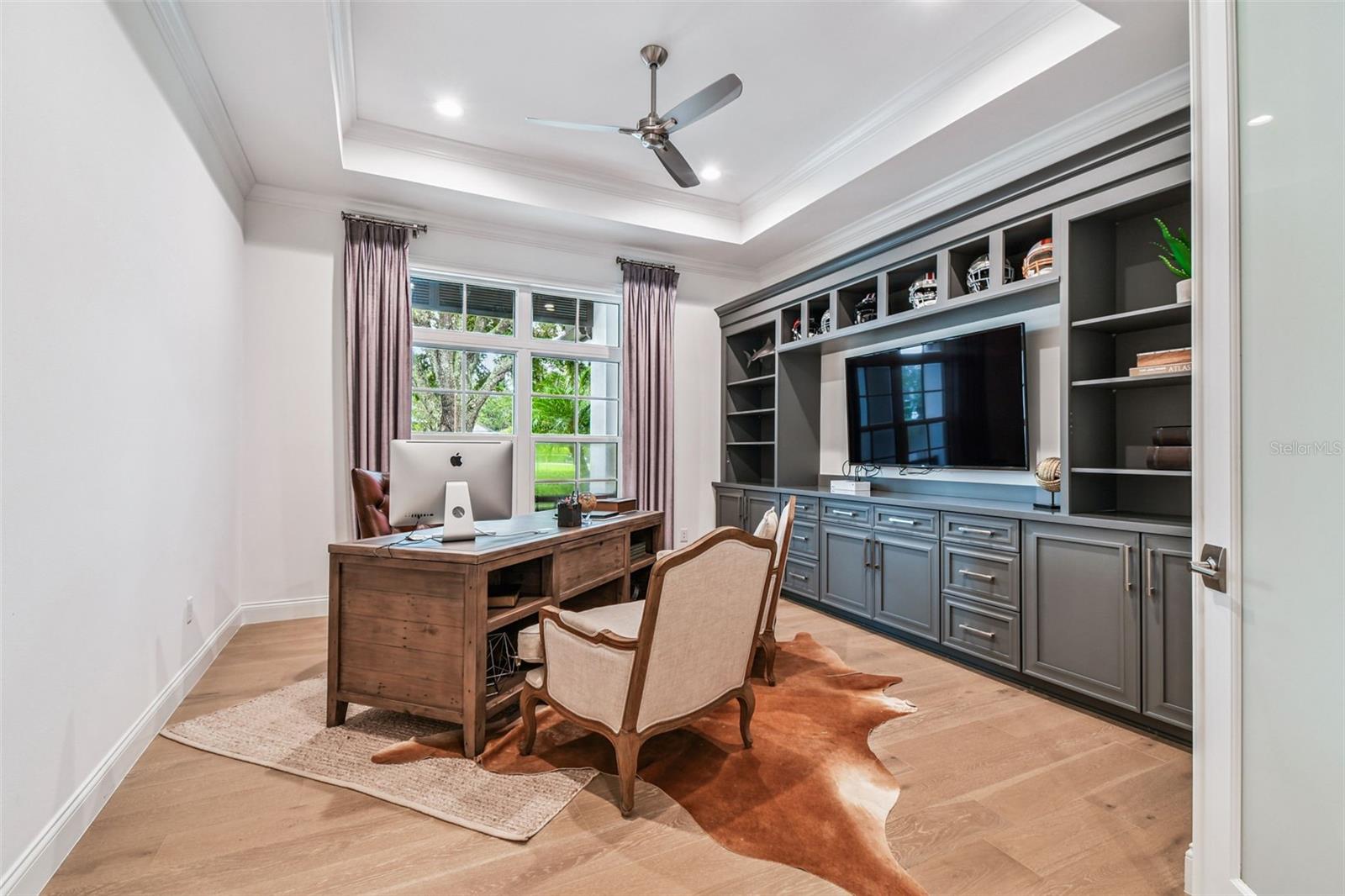 Image 43 of 100 For 8515 Loch Drive