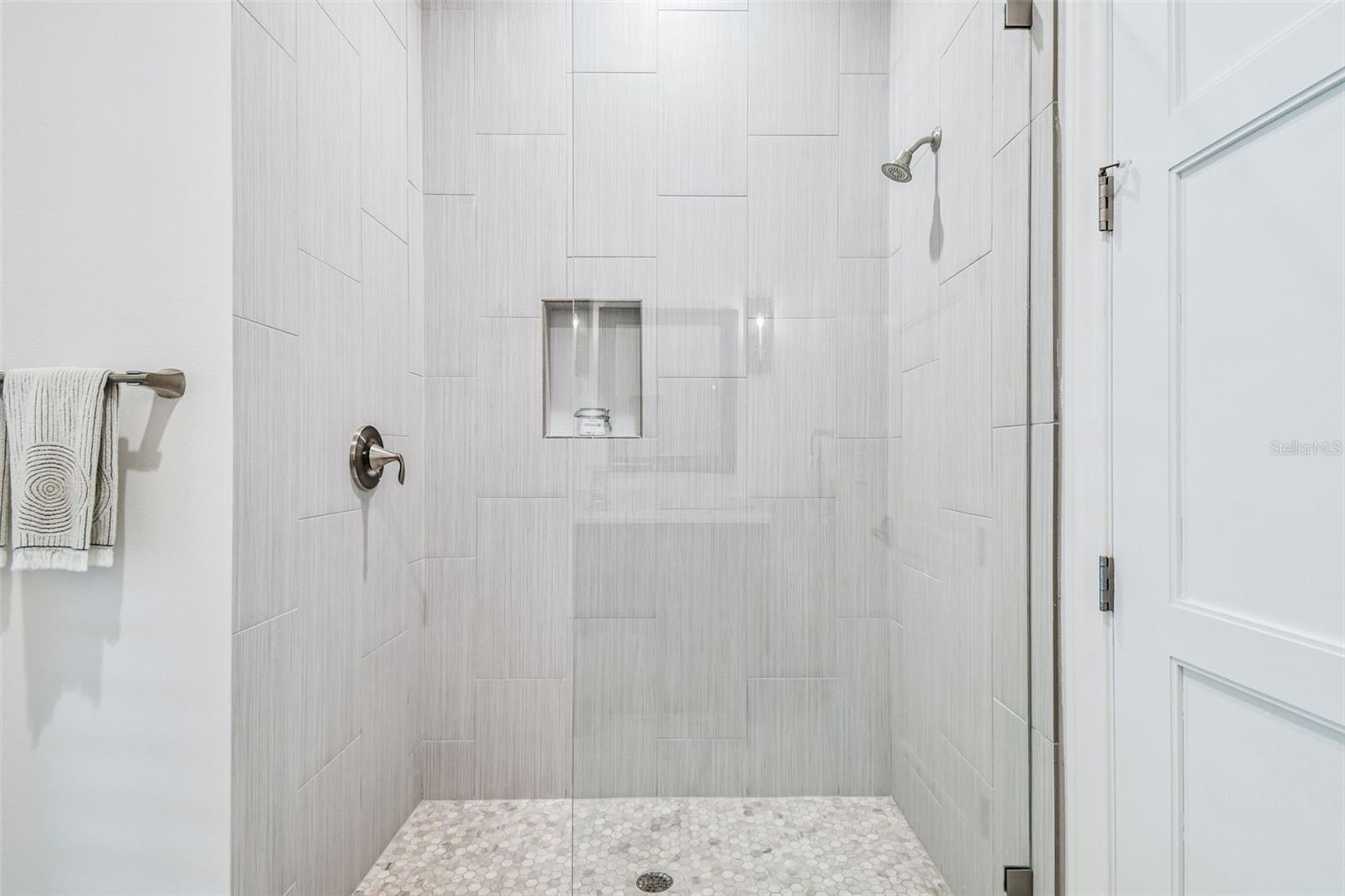 Image 50 of 100 For 8515 Loch Drive