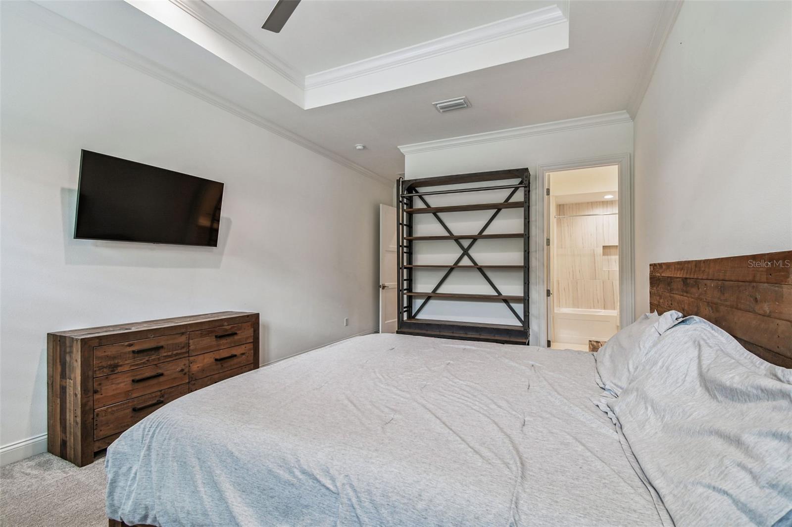 Image 70 of 100 For 8515 Loch Drive
