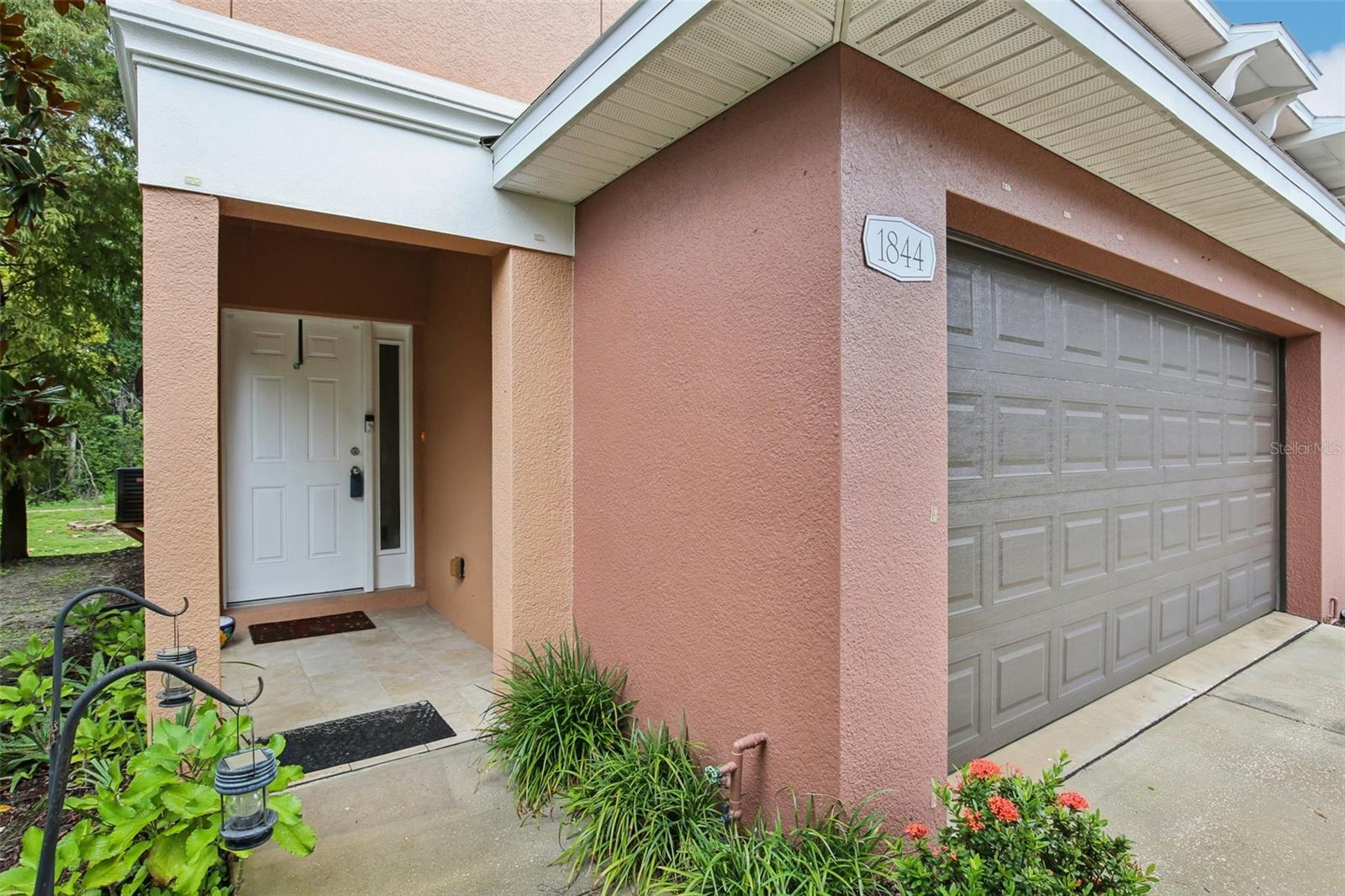 Image 3 of 50 For 1844 Sommarie Way
