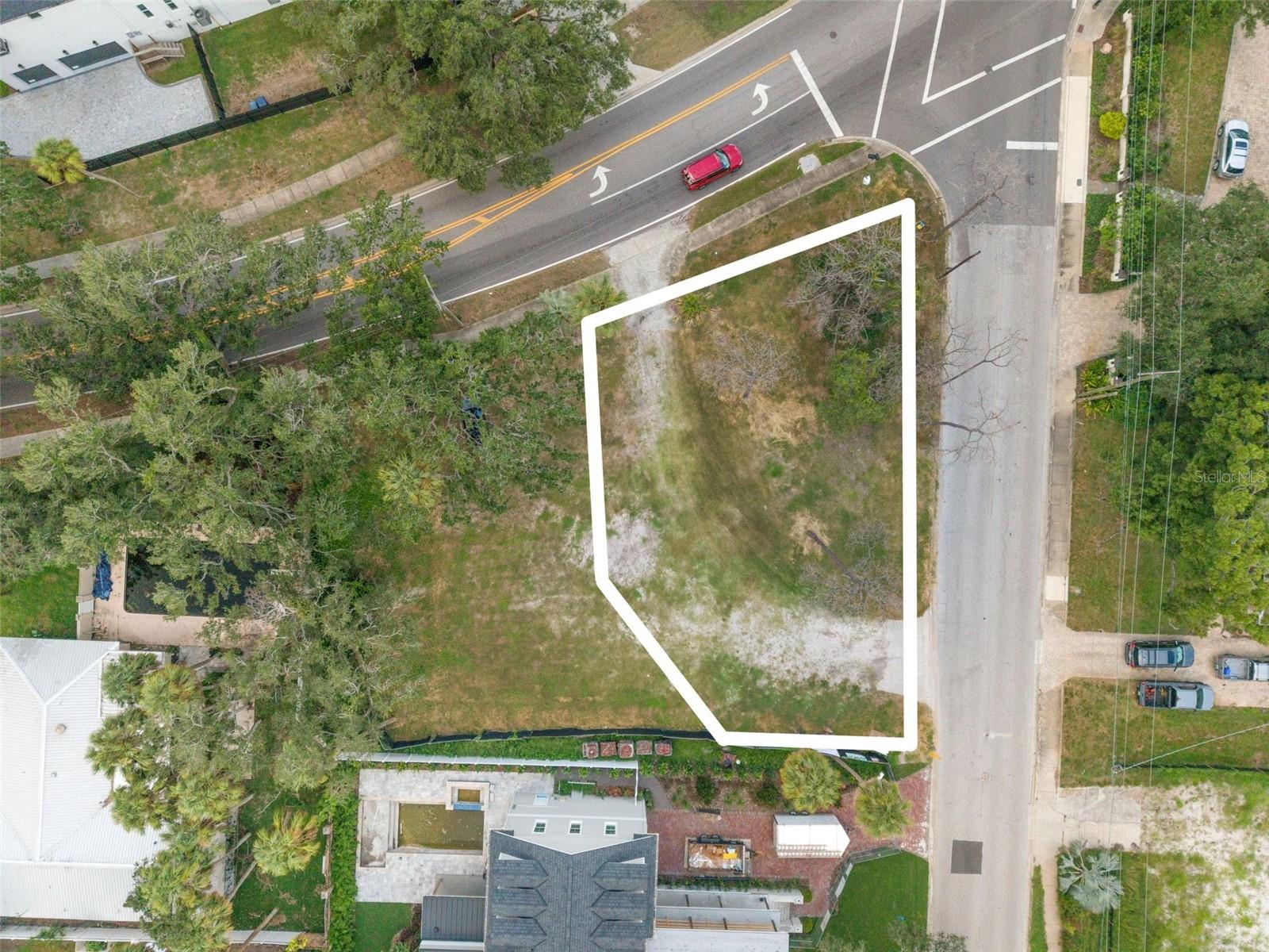 Image 3 of 18 For 2504 West Shore Boulevard