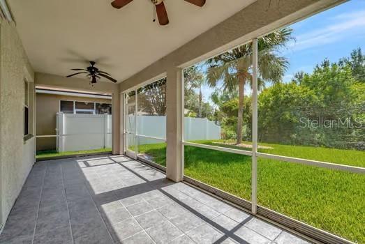Listing photo id 15 for 10906 Holly Cone Drive