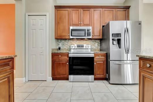 Listing photo id 4 for 10906 Holly Cone Drive
