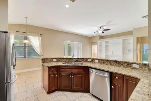 Listing photo id 5 for 10906 Holly Cone Drive