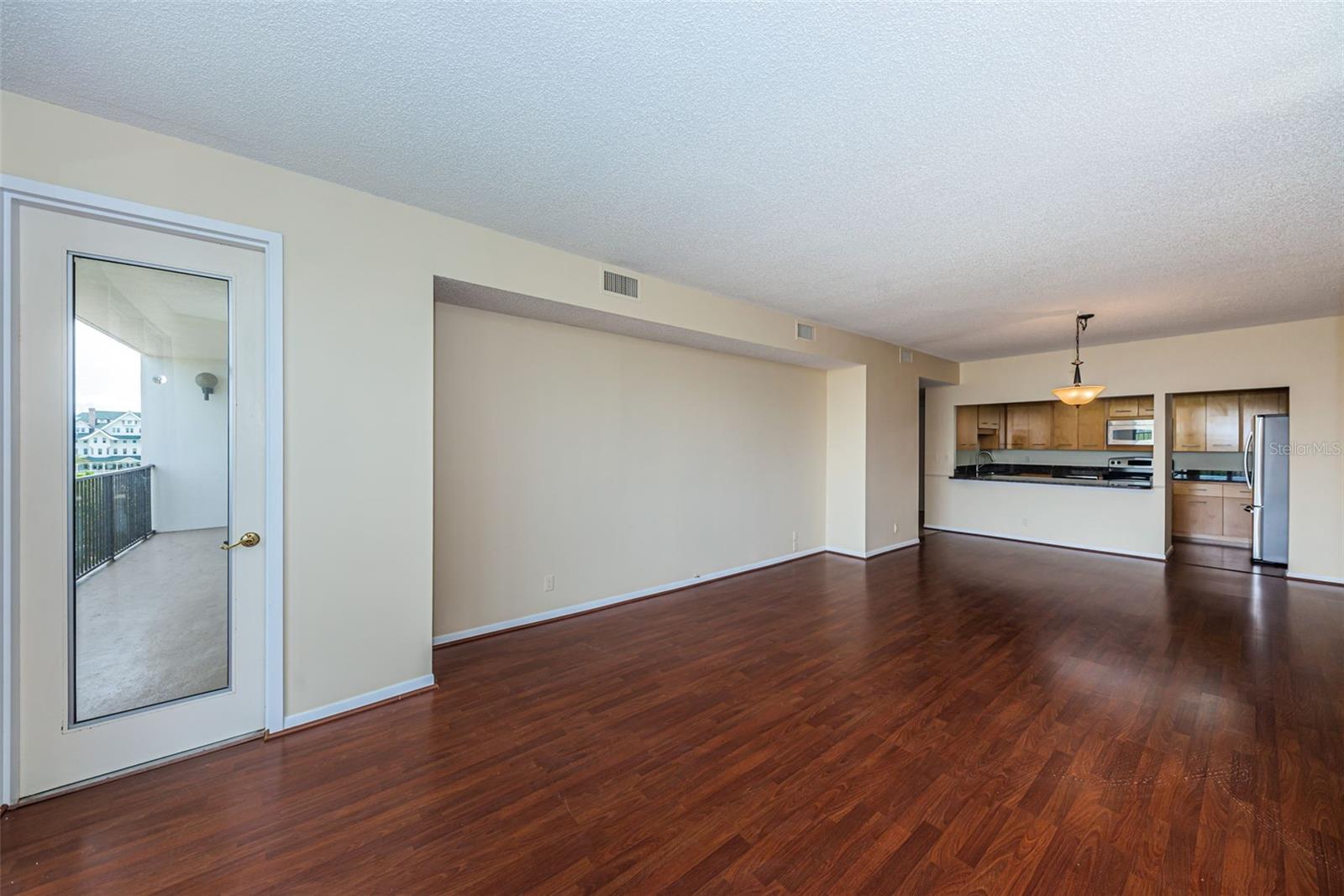 Image 14 of 57 For 8 Belleview Boulevard 601