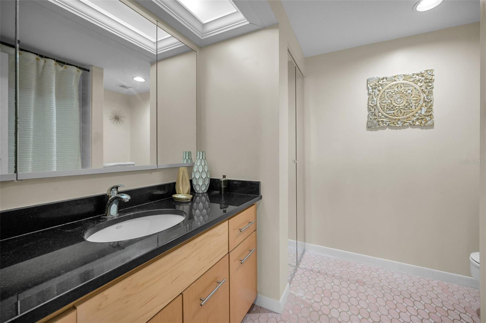 Image 27 of 57 For 8 Belleview Boulevard 601