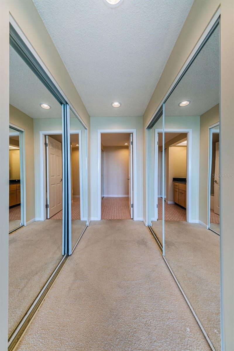 Image 30 of 57 For 8 Belleview Boulevard 601