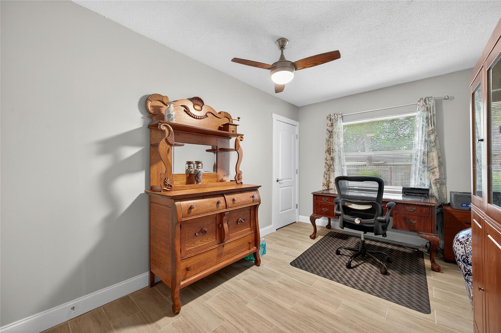 Image 15 of 28 For 1712 Bellemeade Drive