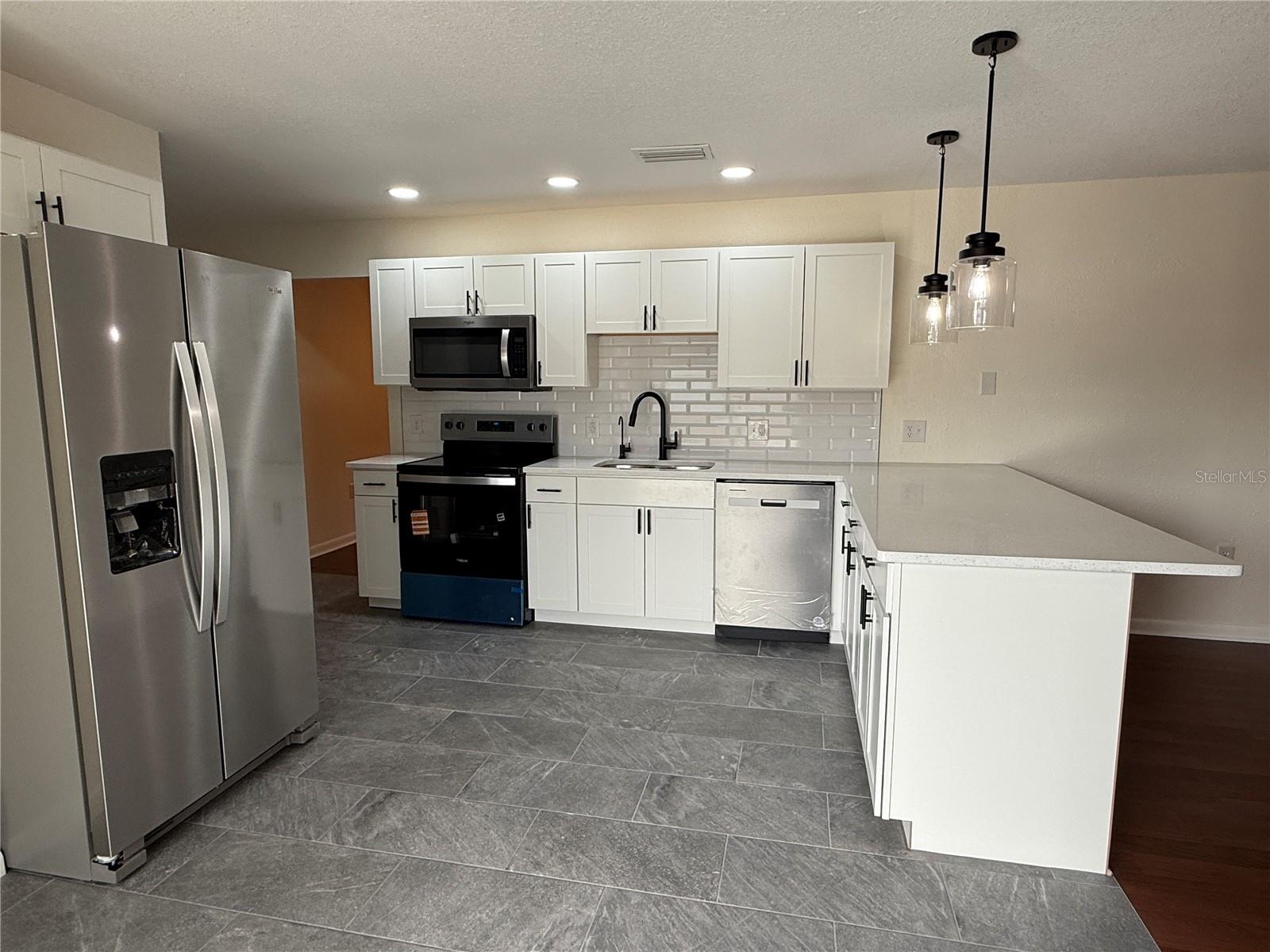Image 10 of 37 For 6202 Brandon Cir