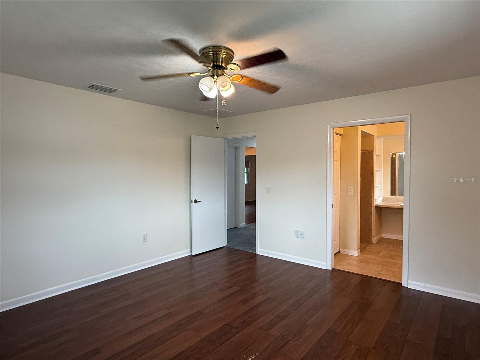 Image 18 of 37 For 6202 Brandon Cir