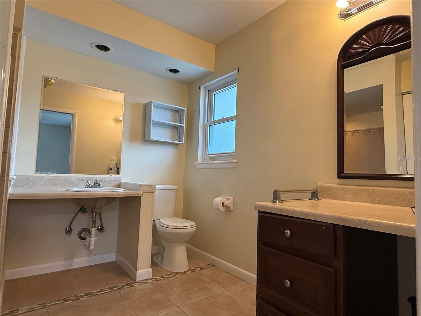 Image 19 of 37 For 6202 Brandon Cir