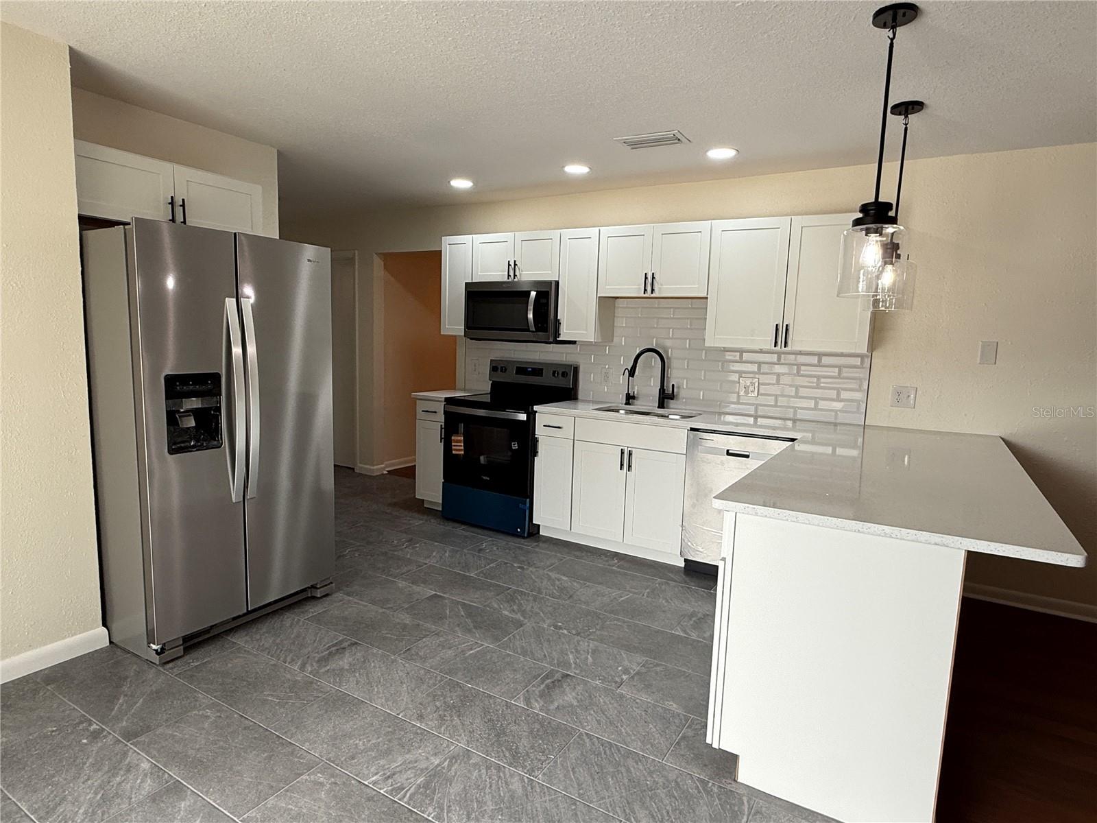 Image 9 of 37 For 6202 Brandon Cir