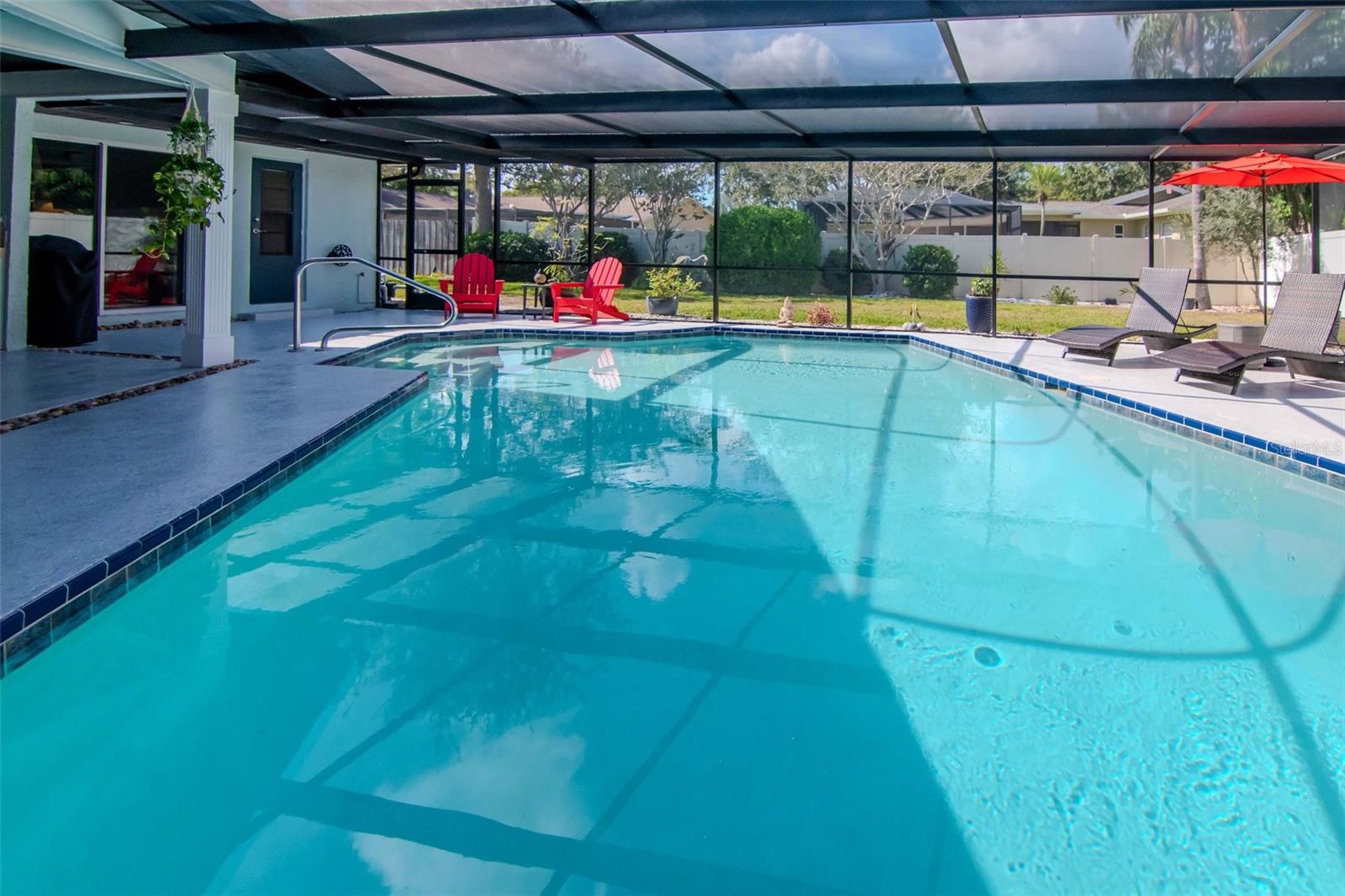 Listing photo id 39 for 3246 Hyde Park Drive