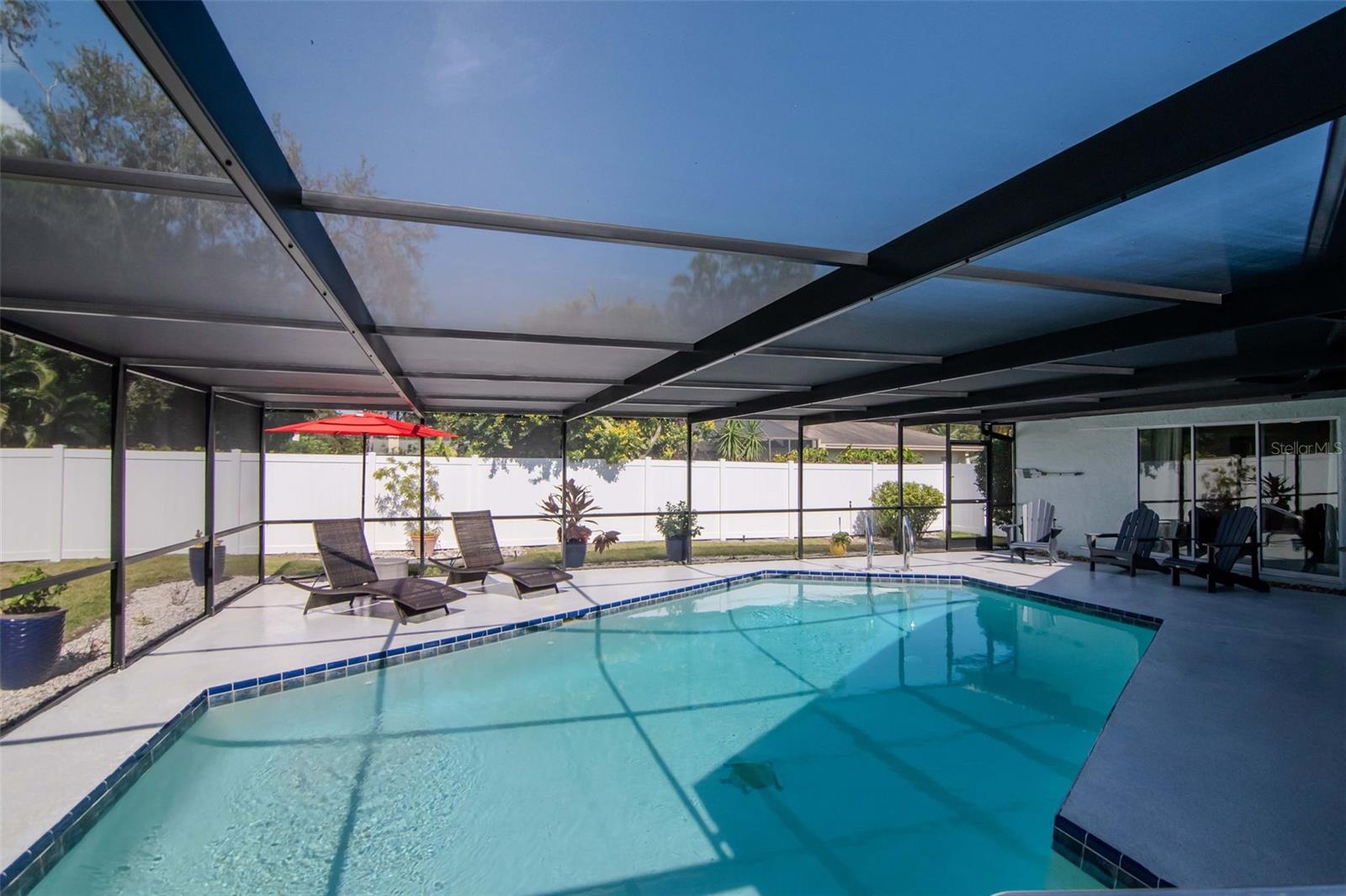 Listing photo id 40 for 3246 Hyde Park Drive