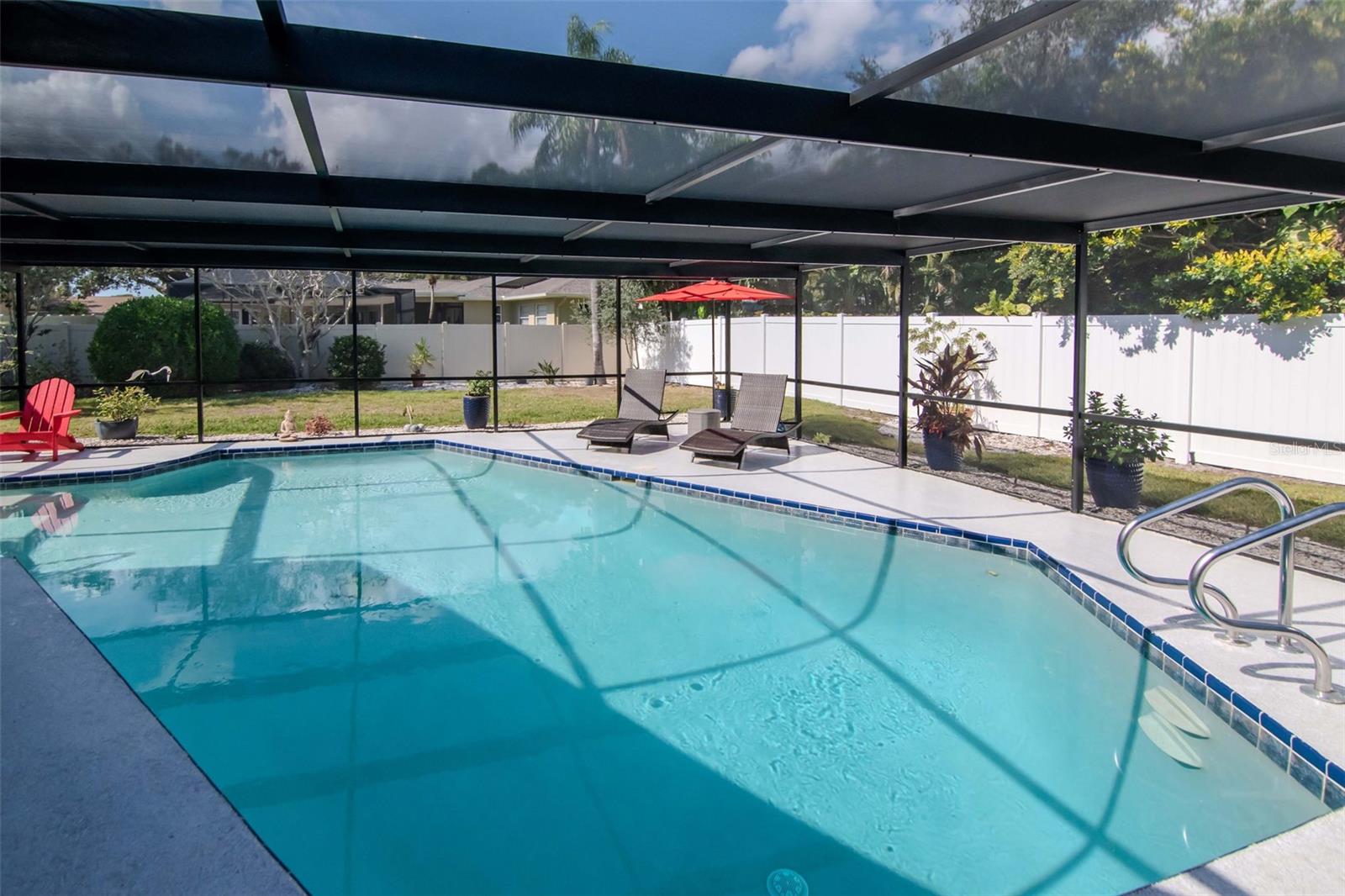 Listing photo id 42 for 3246 Hyde Park Drive