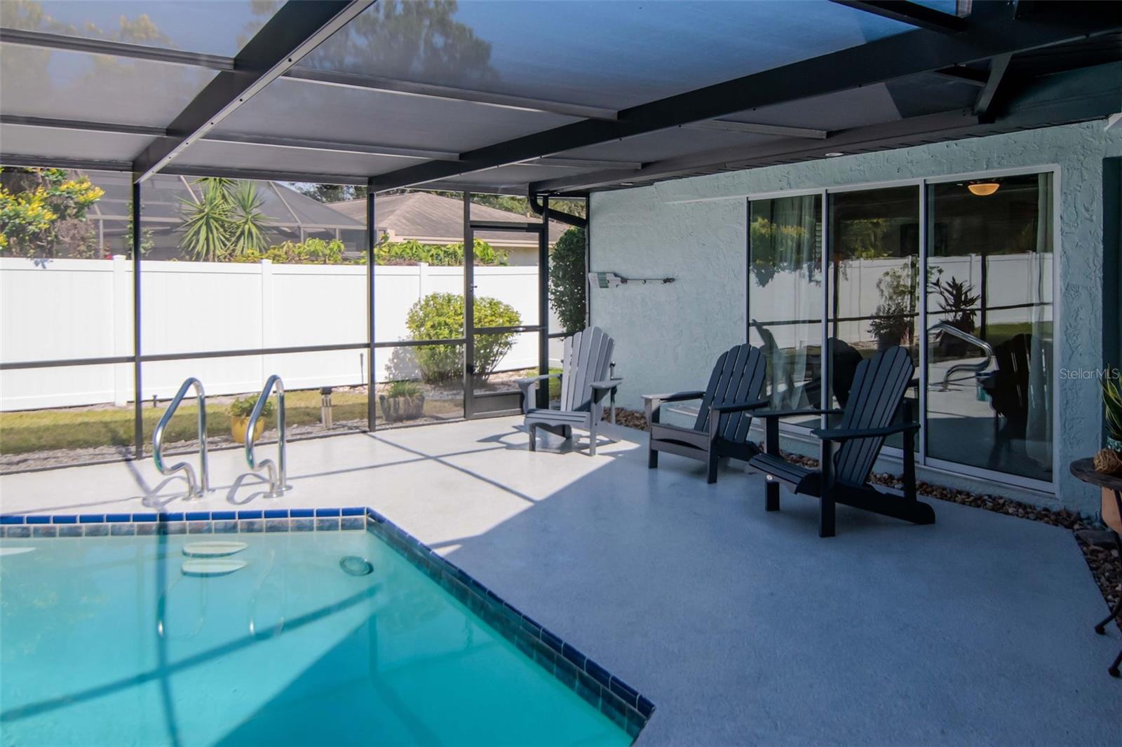 Listing photo id 44 for 3246 Hyde Park Drive