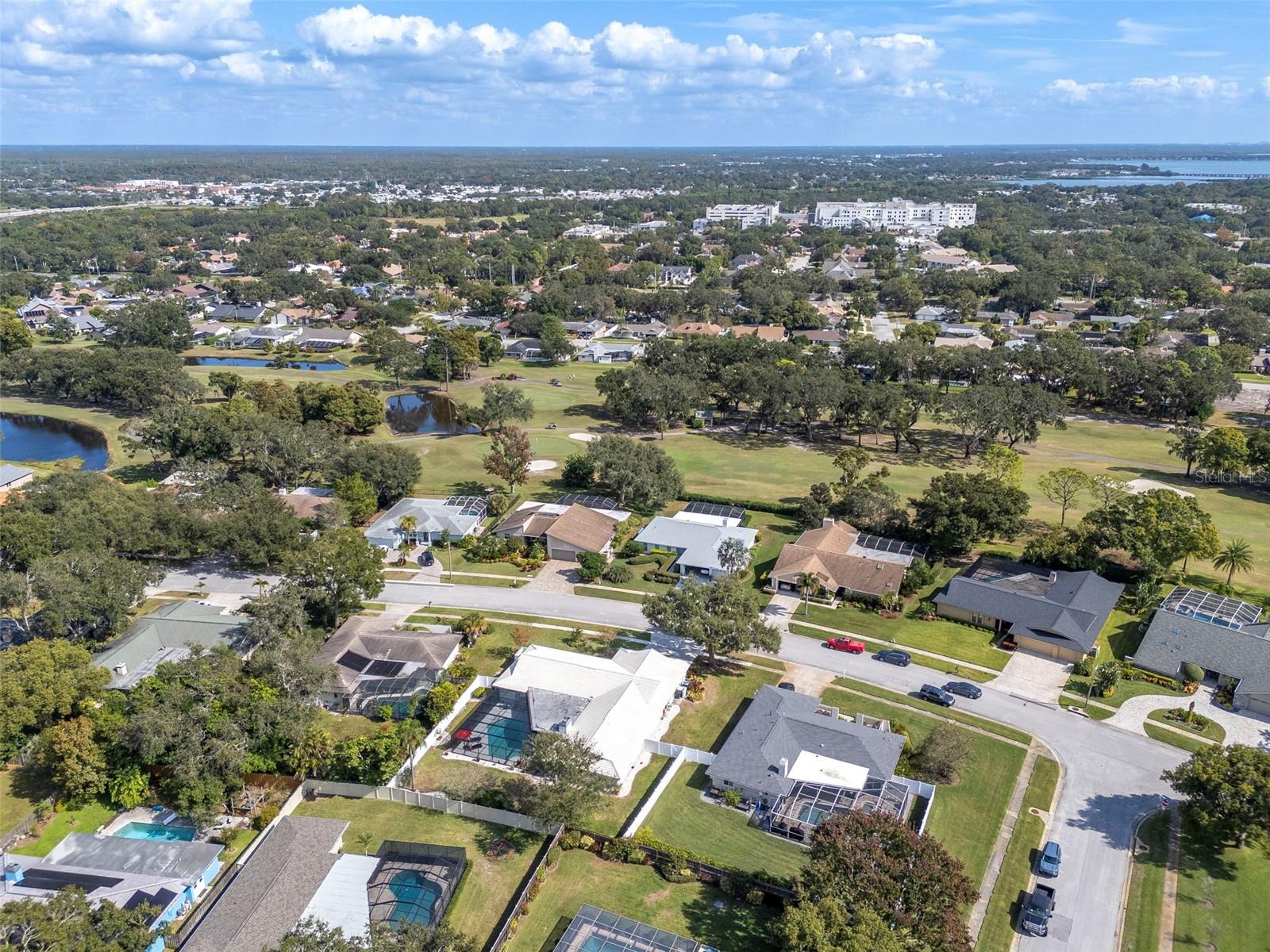 Listing photo id 62 for 3246 Hyde Park Drive