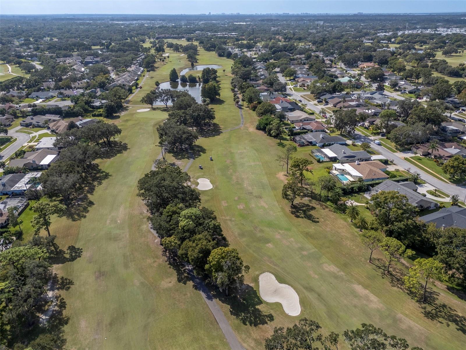 Listing photo id 72 for 3246 Hyde Park Drive