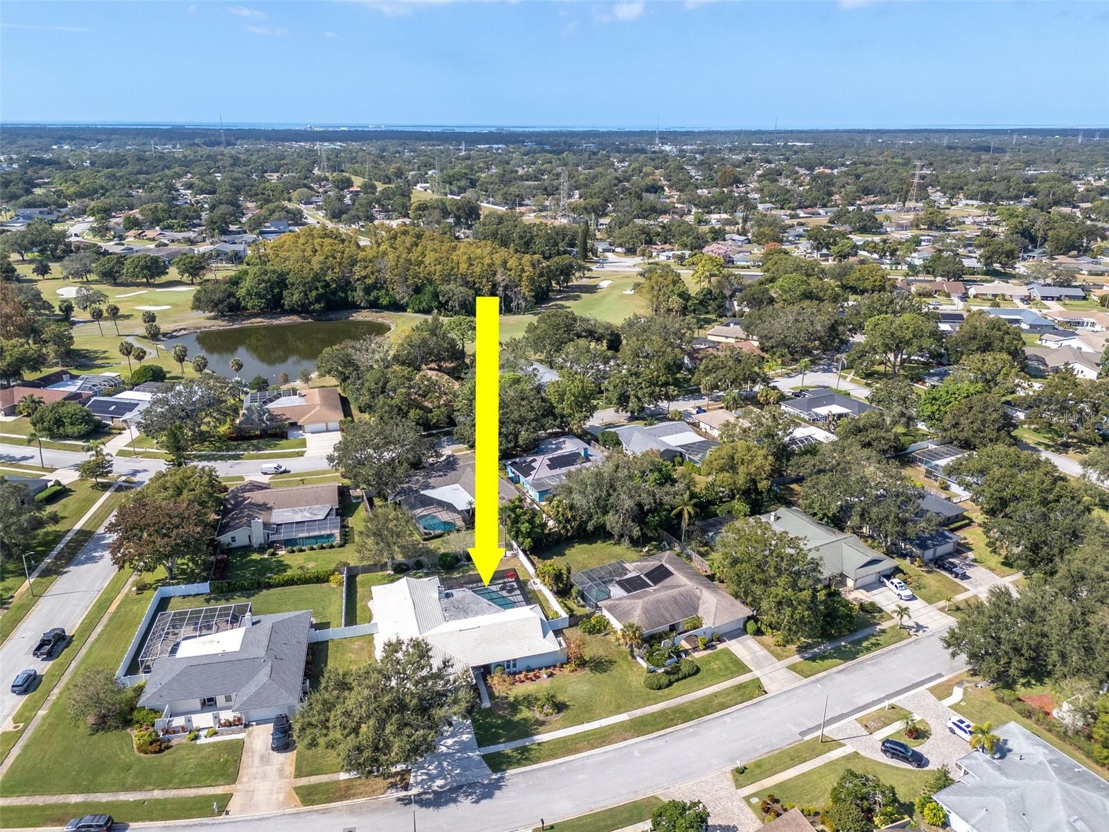 Listing photo id 76 for 3246 Hyde Park Drive