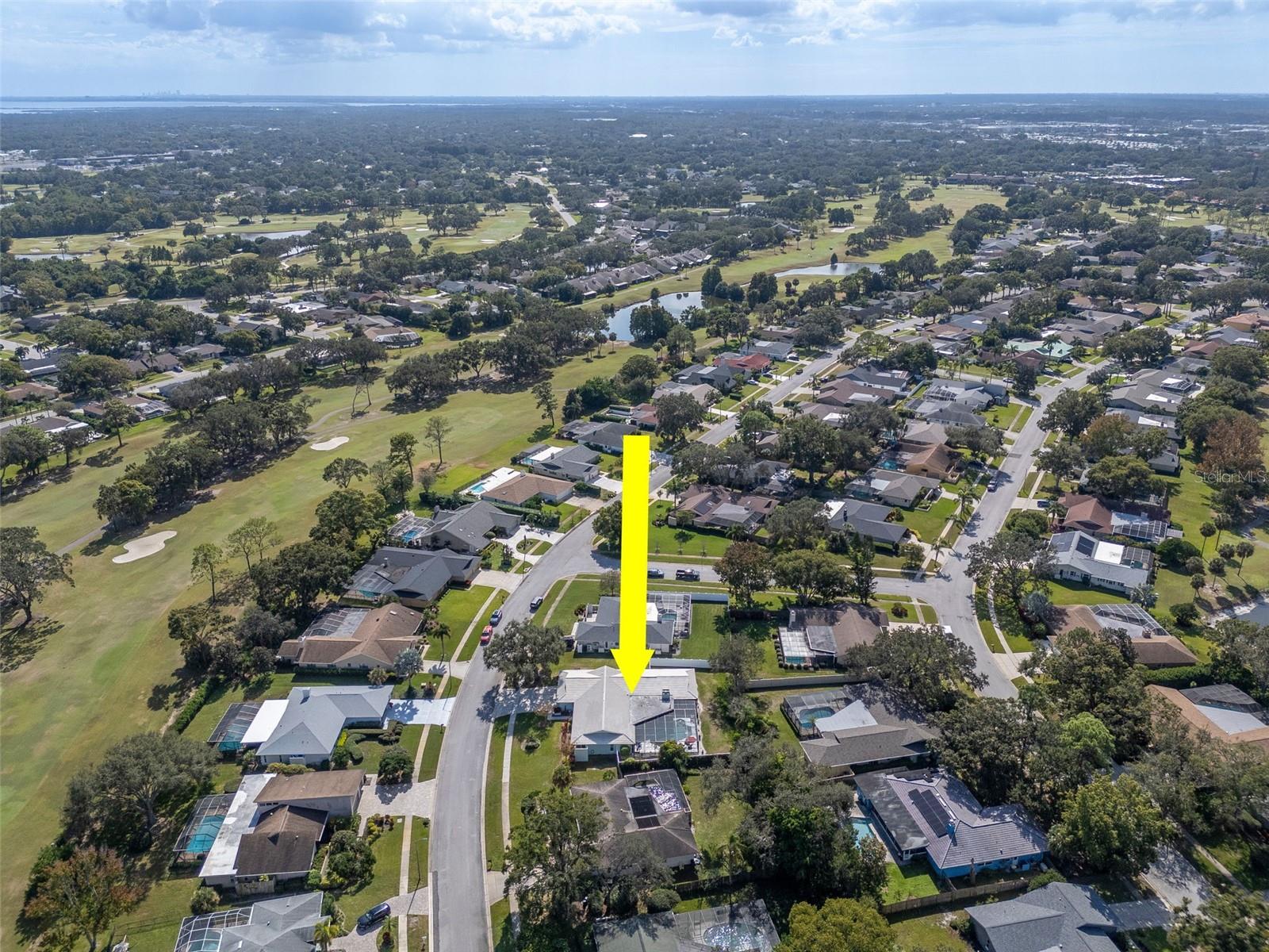 Listing photo id 78 for 3246 Hyde Park Drive