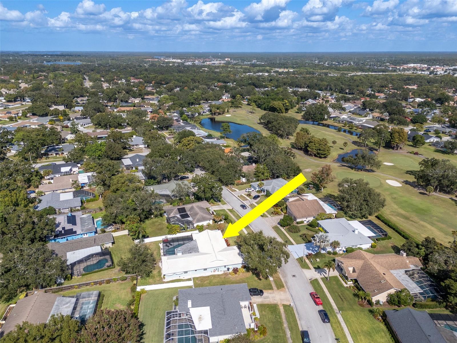 Listing photo id 82 for 3246 Hyde Park Drive