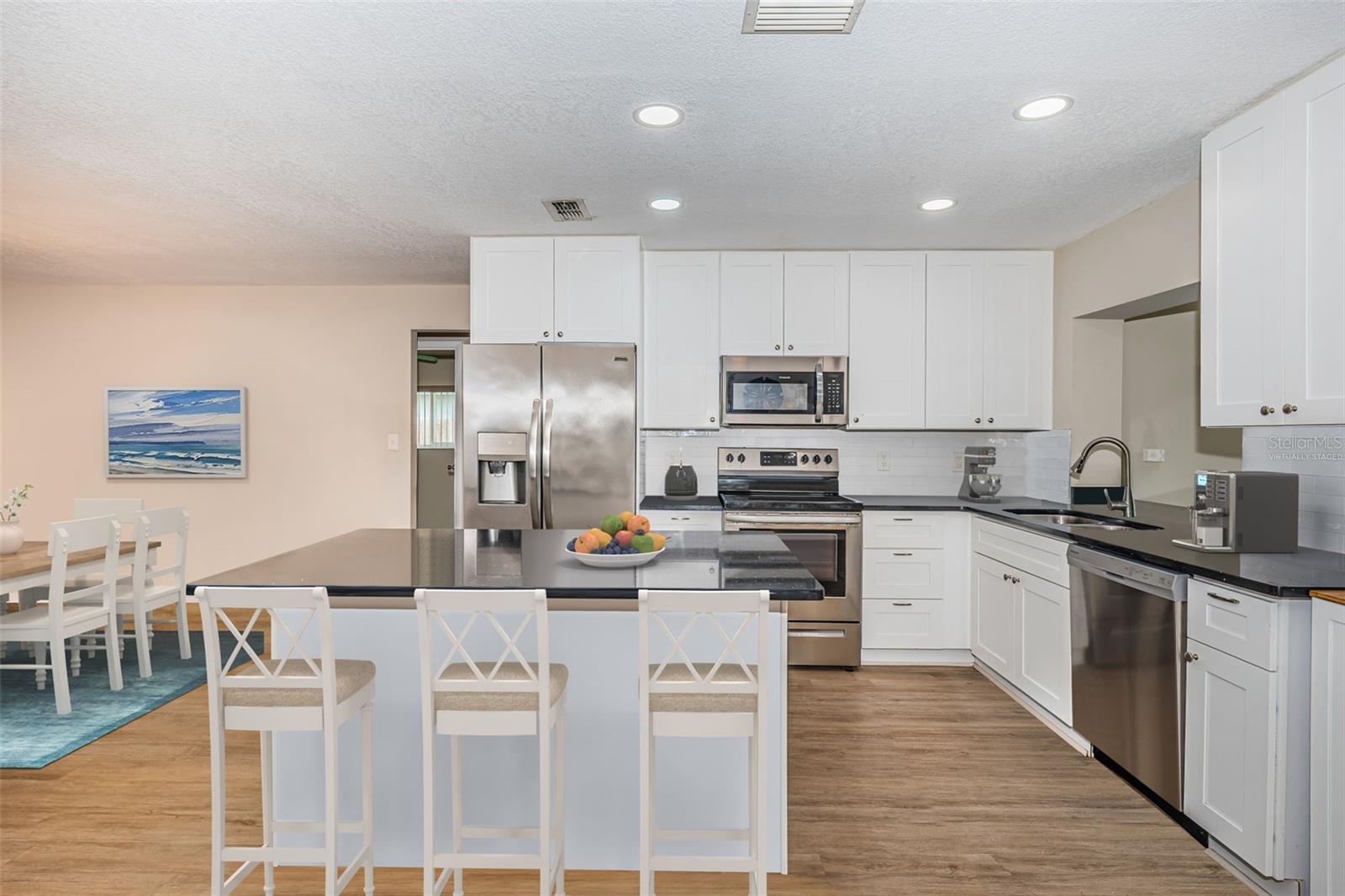 Image 11 of 38 For 9471 118th Street