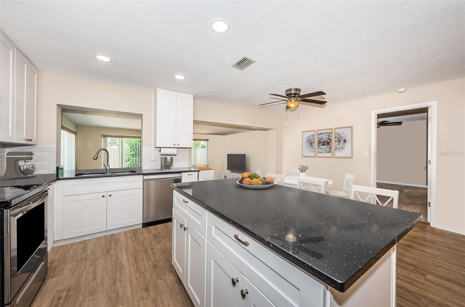 Image 13 of 38 For 9471 118th Street