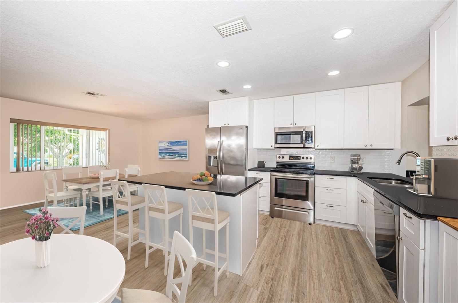 Image 15 of 38 For 9471 118th Street