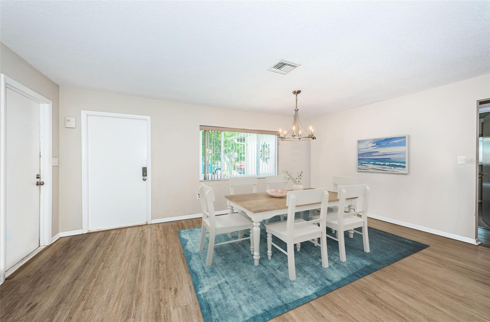 Image 6 of 38 For 9471 118th Street