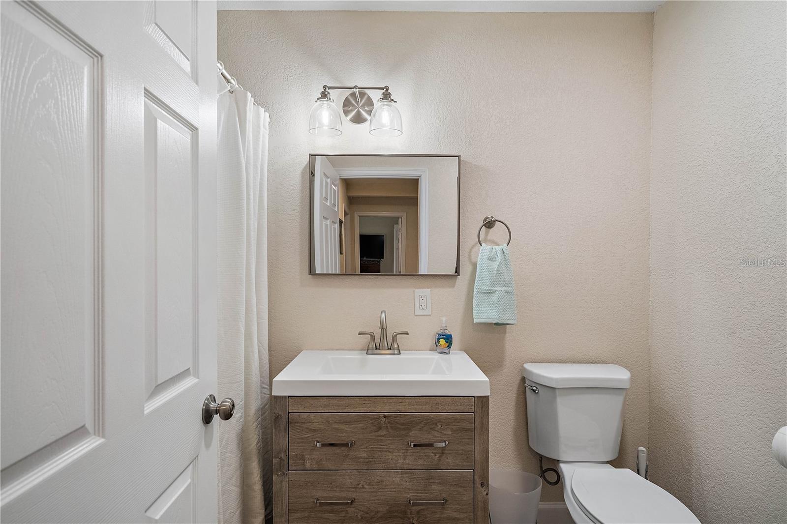 Image 20 of 44 For 7101 59th Street N