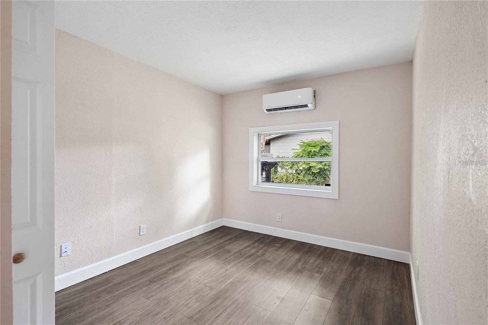 Image 38 of 44 For 7101 59th Street N