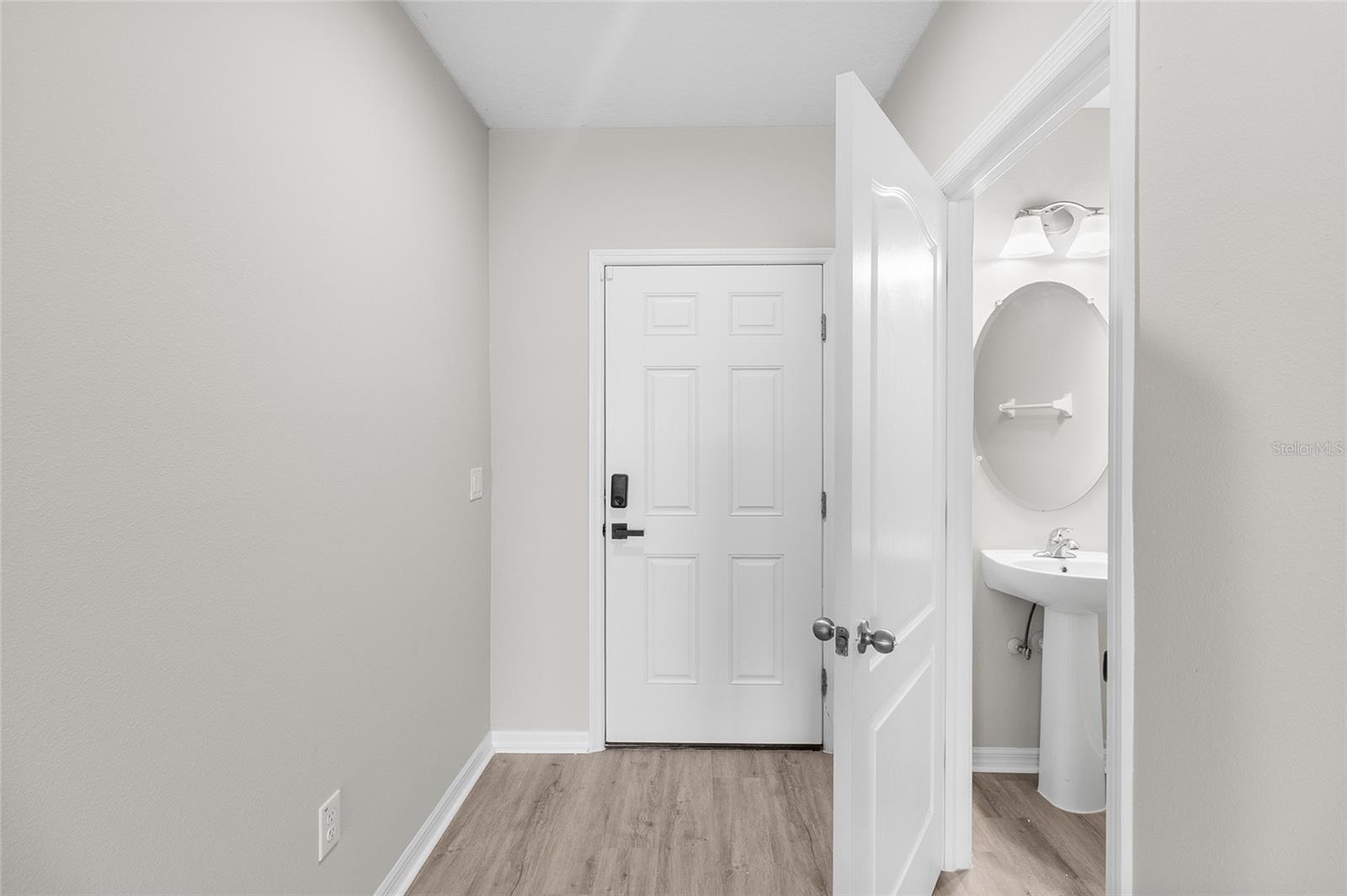 Image 4 of 36 For 10328 Hawks Landing Drive