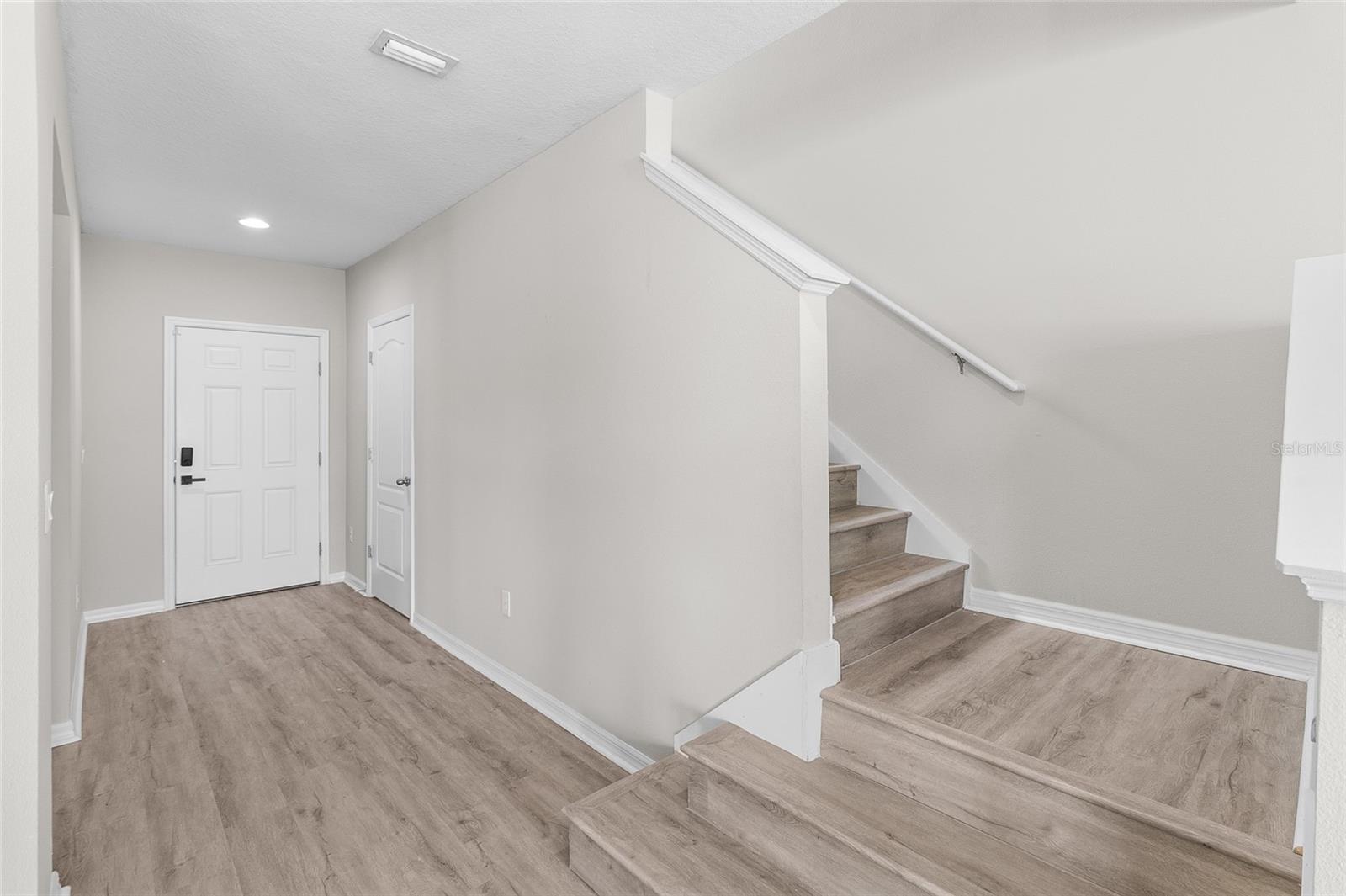 Image 7 of 36 For 10328 Hawks Landing Drive
