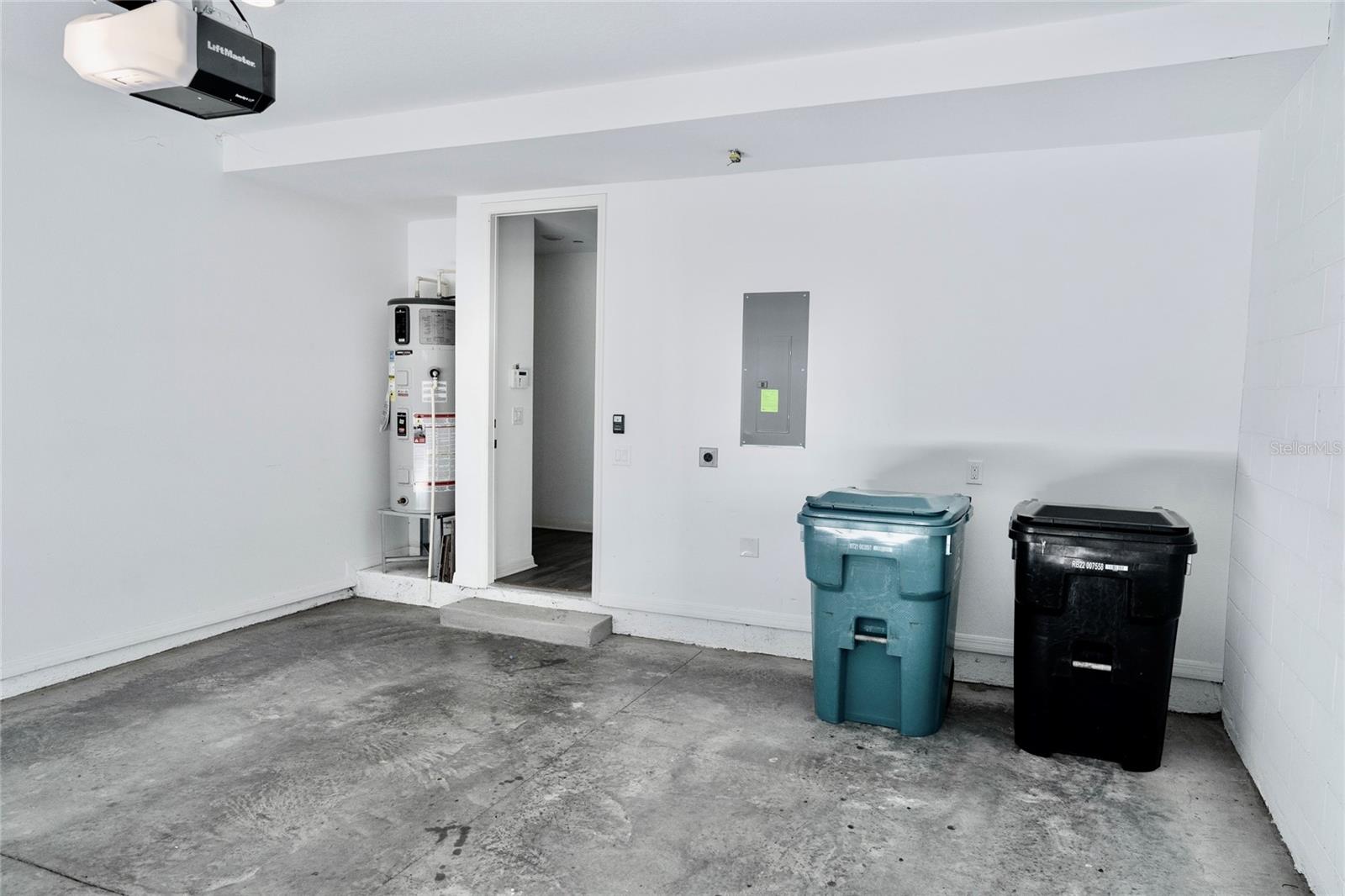 Image 21 of 30 For 12935 Gabor Avenue
