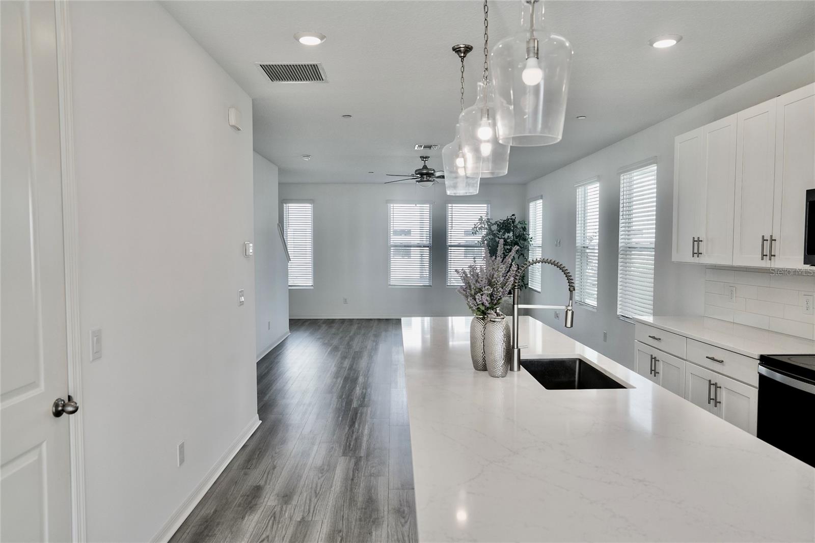 Image 9 of 30 For 12935 Gabor Avenue