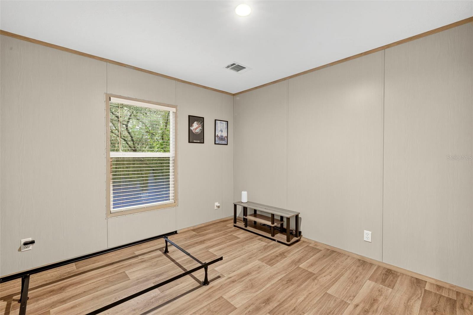 Image 23 of 36 For 15443 Hays Road