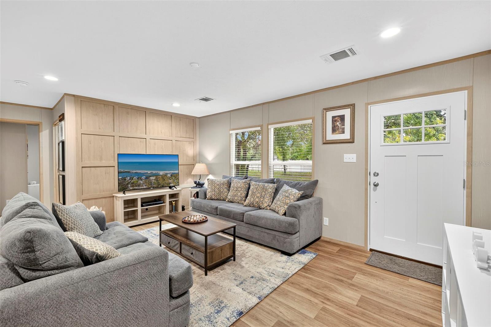 Image 3 of 36 For 15443 Hays Road