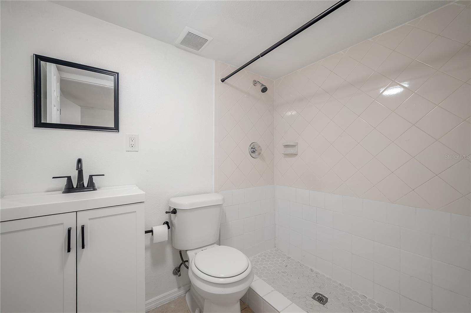 Image 12 of 18 For 6914 Orleans Avenue 2