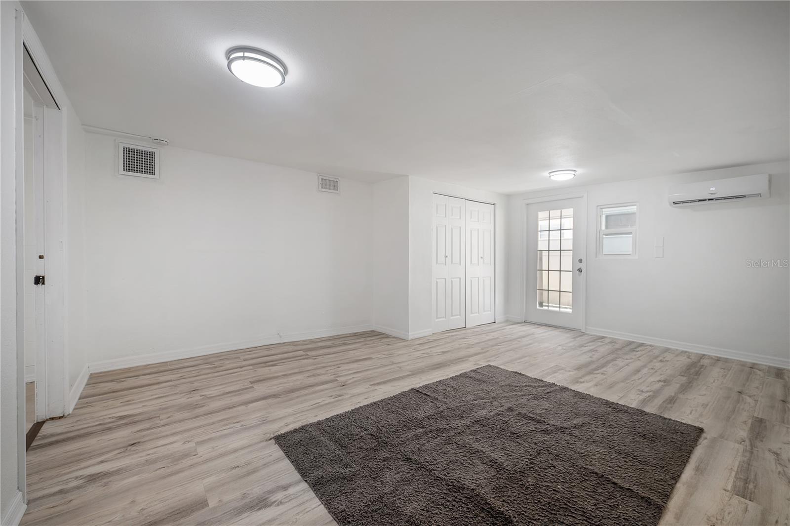 Image 14 of 18 For 6914 Orleans Avenue 2