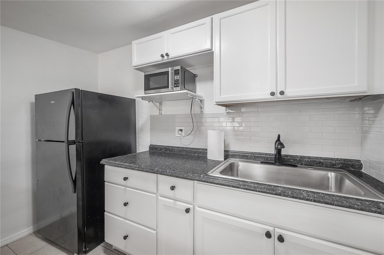 Image 6 of 18 For 6914 Orleans Avenue 2