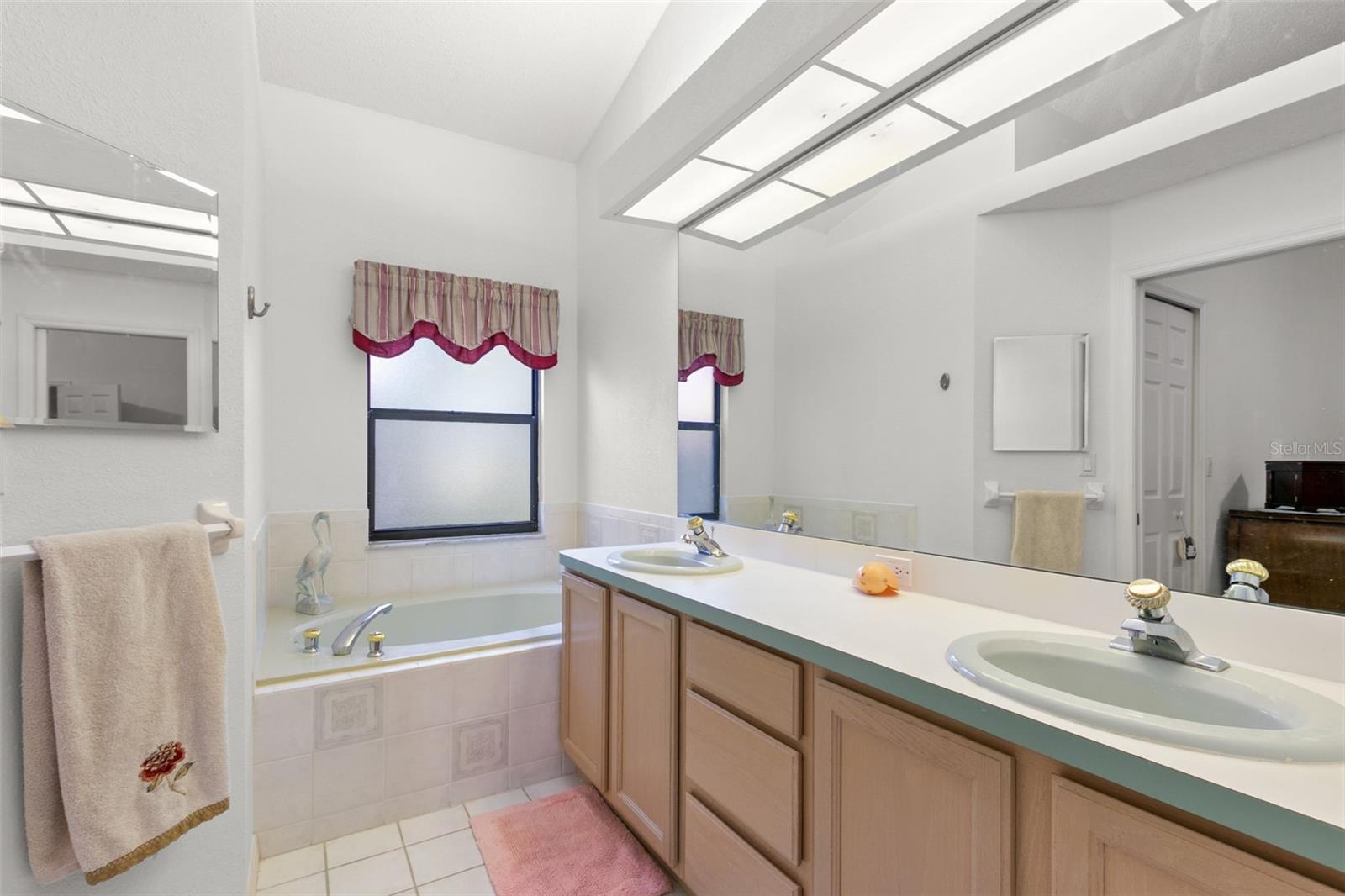 Image 19 of 23 For 9315 Haas Drive