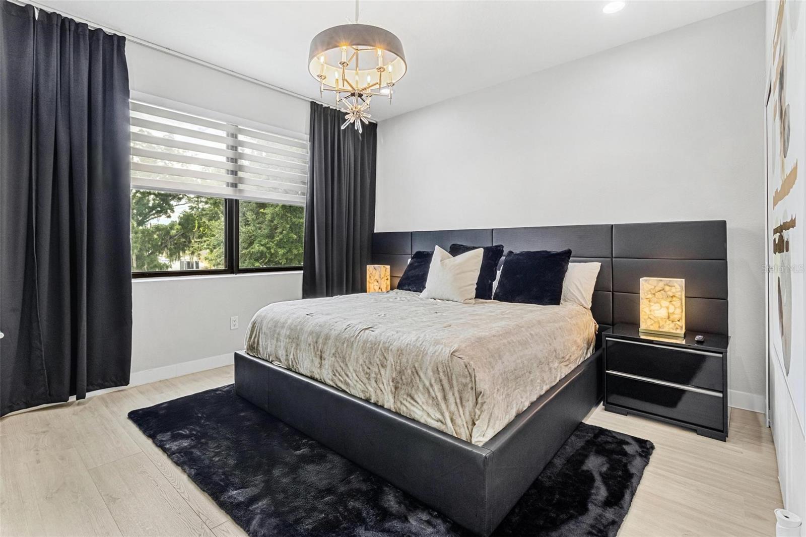 Image 13 of 33 For 7507 Gesualdo Court