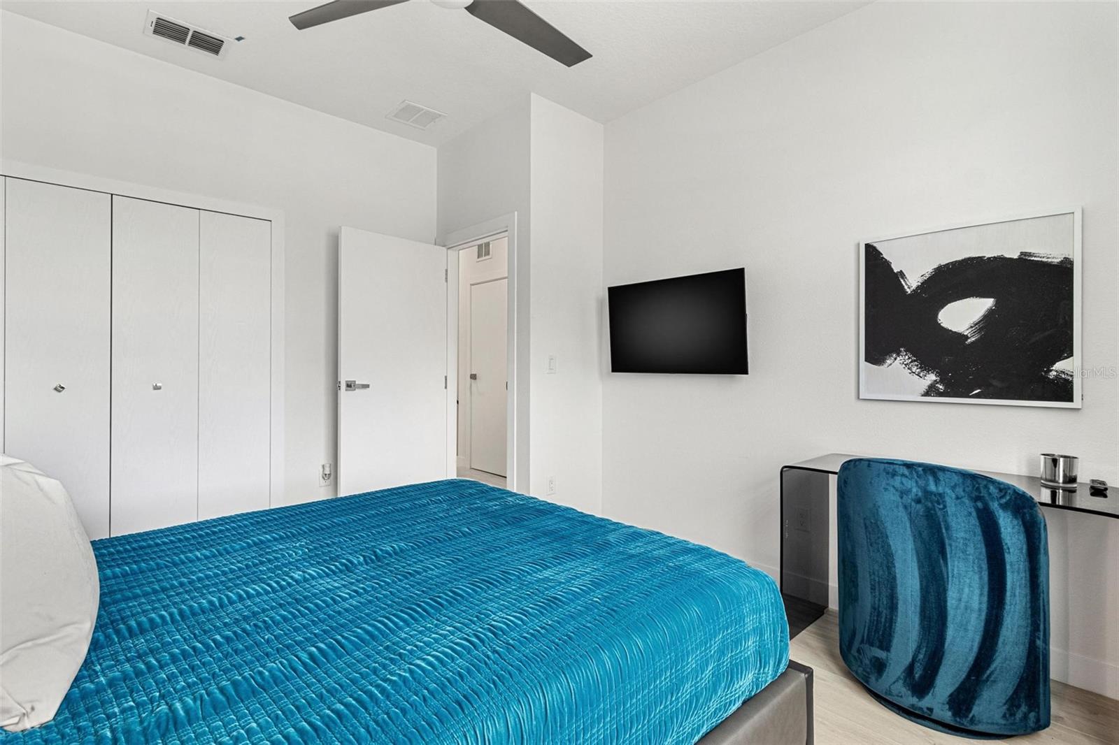 Image 26 of 33 For 7507 Gesualdo Court