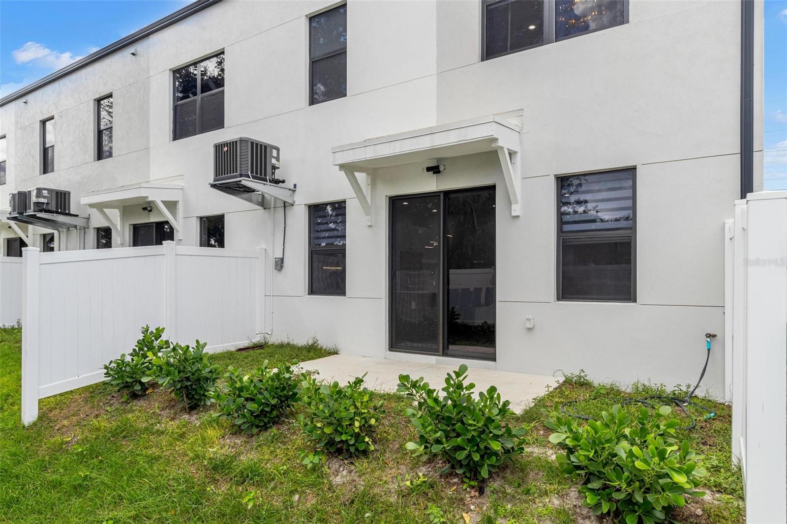 Image 28 of 33 For 7507 Gesualdo Court