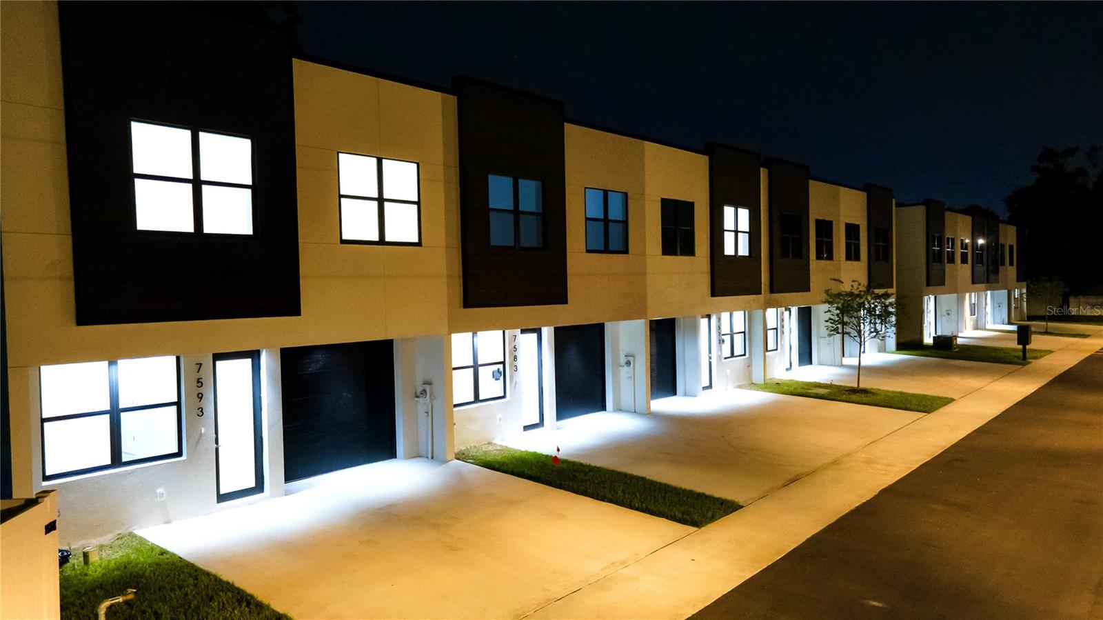 Image 32 of 33 For 7507 Gesualdo Court
