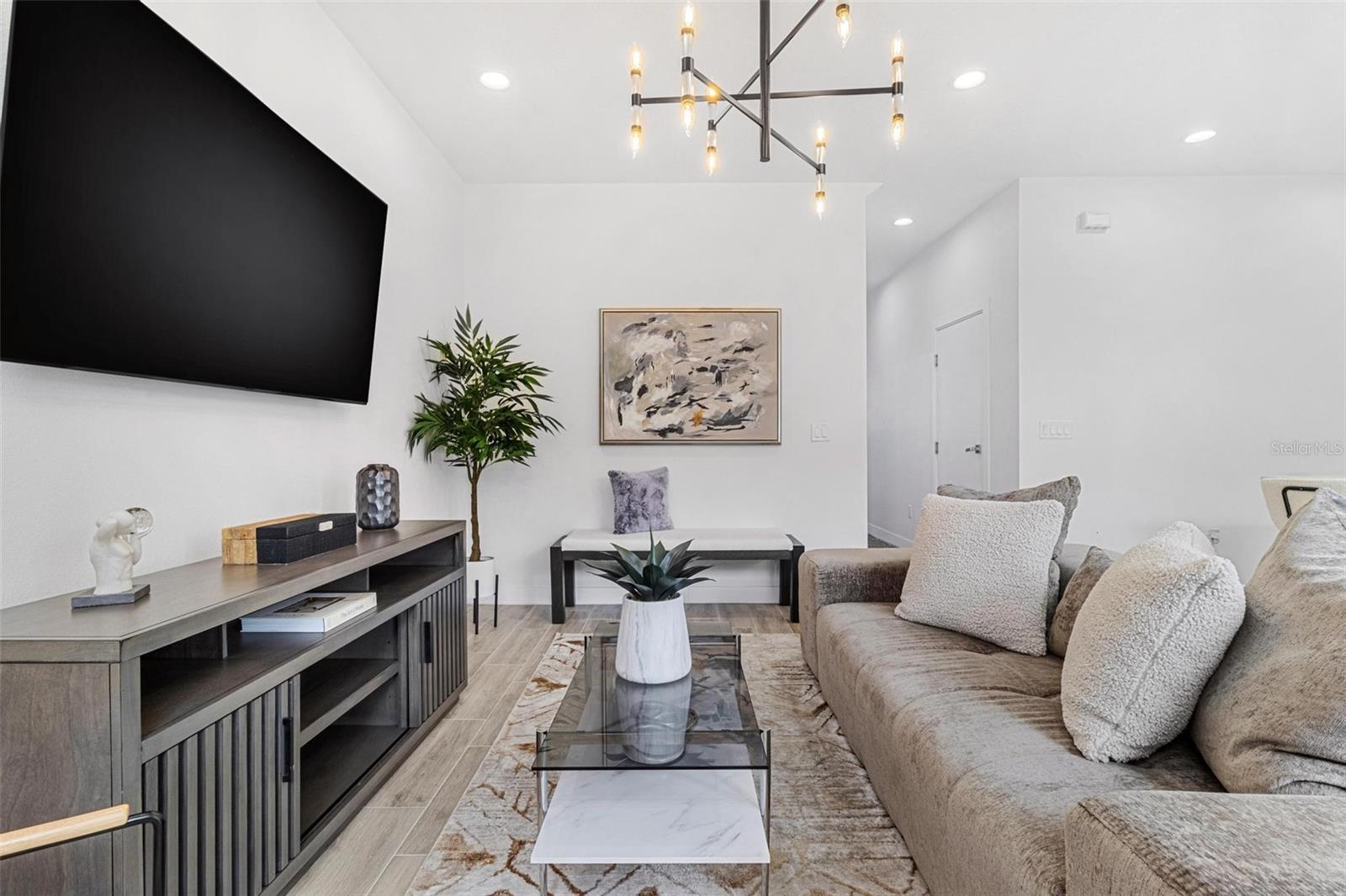 Image 5 of 33 For 7507 Gesualdo Court