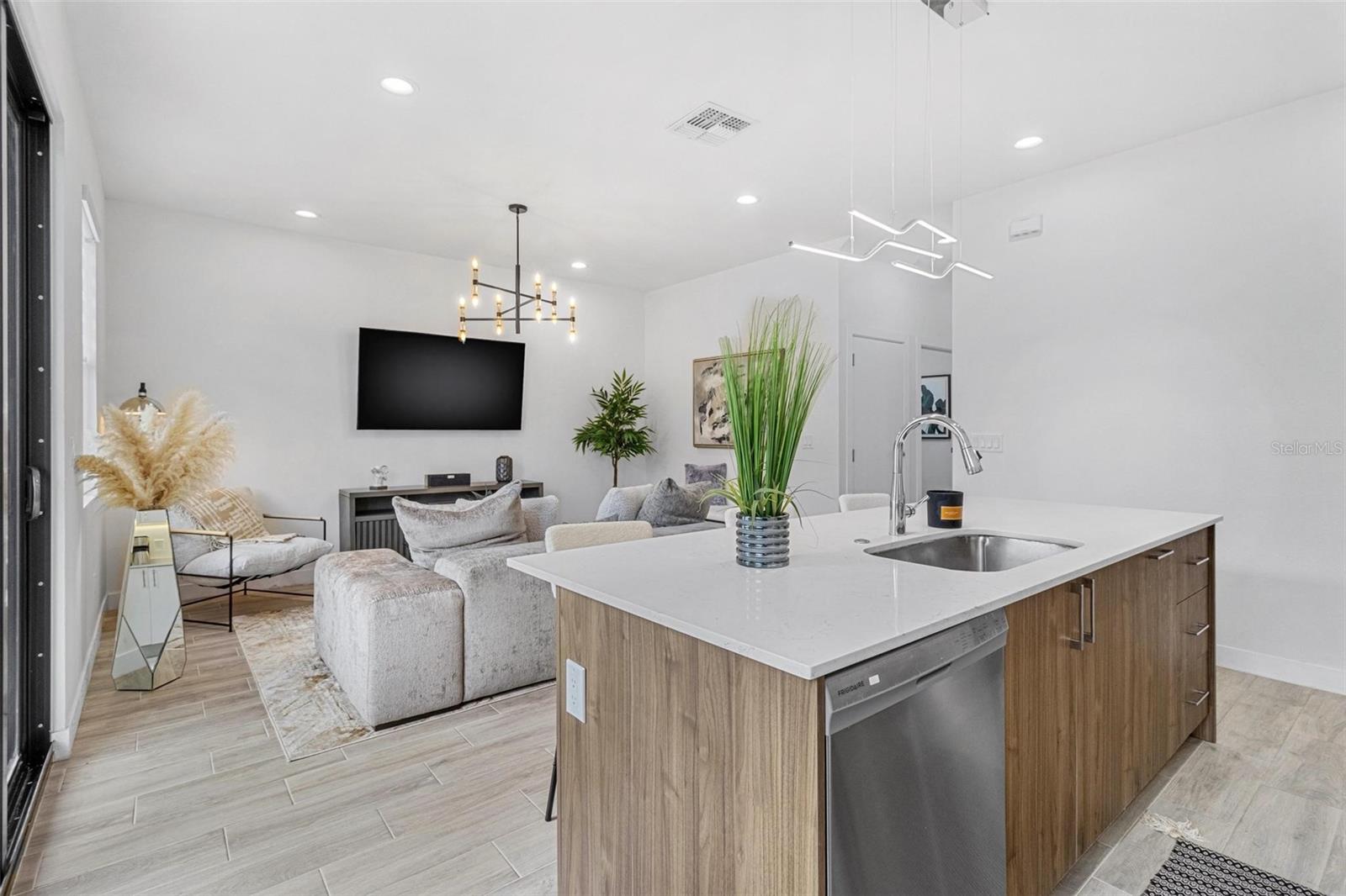 Image 7 of 33 For 7507 Gesualdo Court