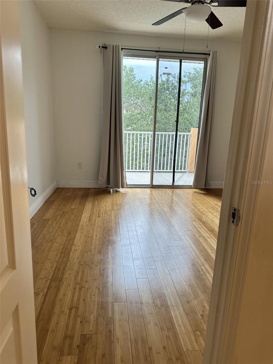 Listing photo id 9 for 12031 Villanova Drive 110